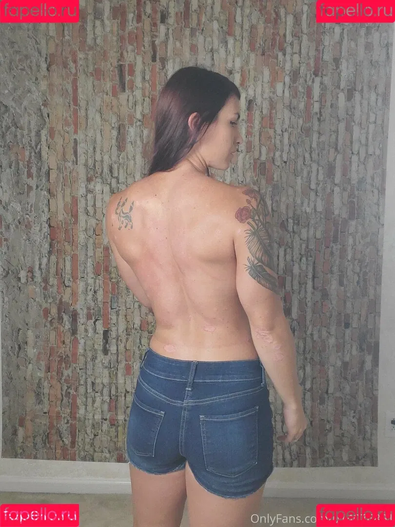 Terry Lifts Onlyfans Photo Gallery 