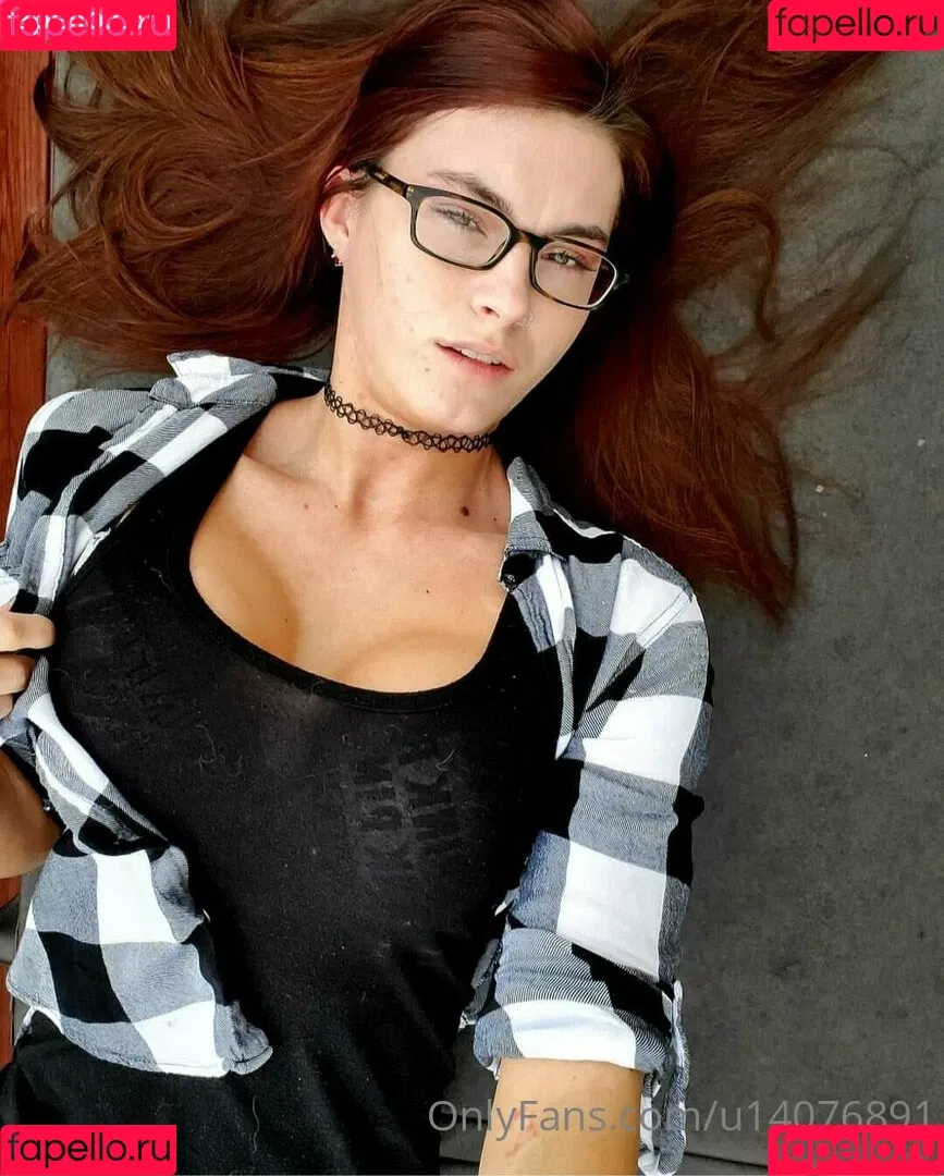 Terry Lifts Onlyfans Photo Gallery 