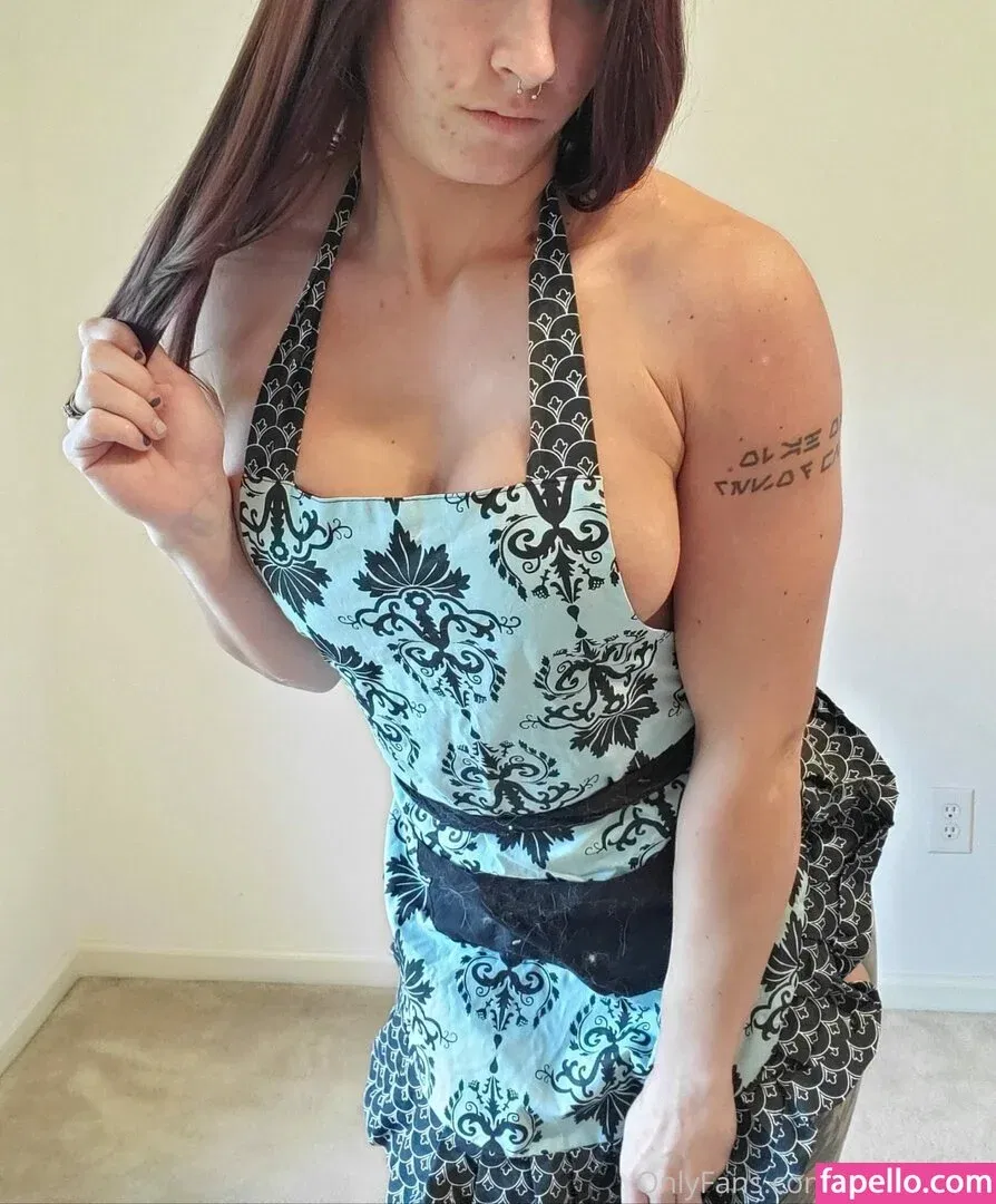 Terry Lifts Onlyfans Photo Gallery 