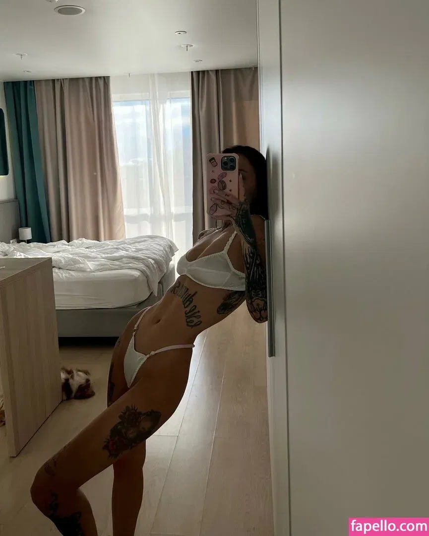 Luuly Onlyfans Photo Gallery 