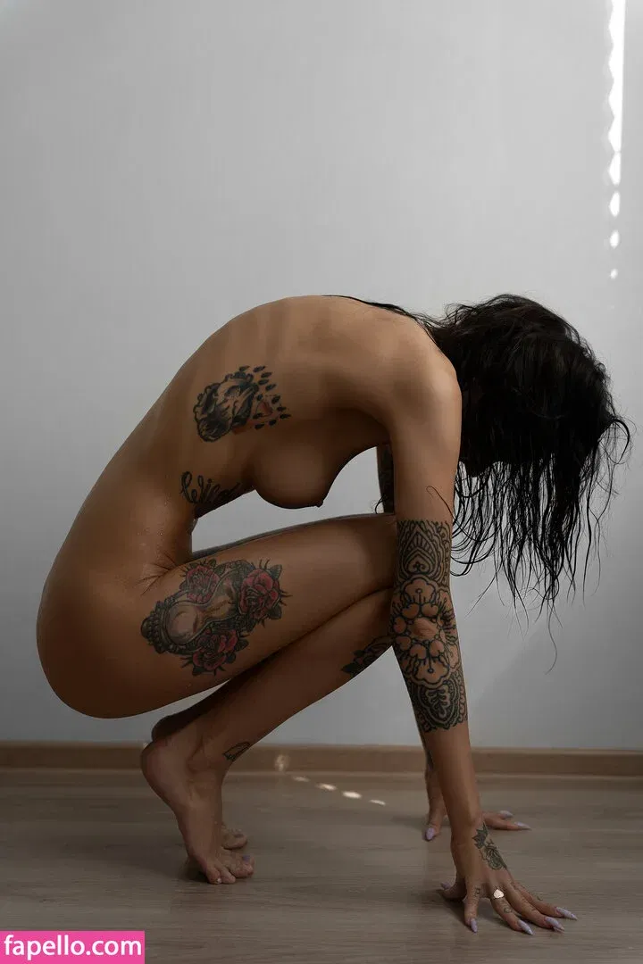 Luuly Onlyfans Photo Gallery 