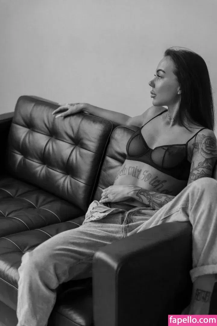 Luuly Onlyfans Photo Gallery 