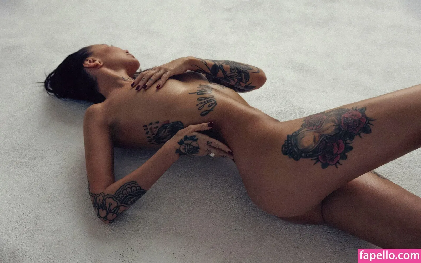 Luuly Onlyfans Photo Gallery 