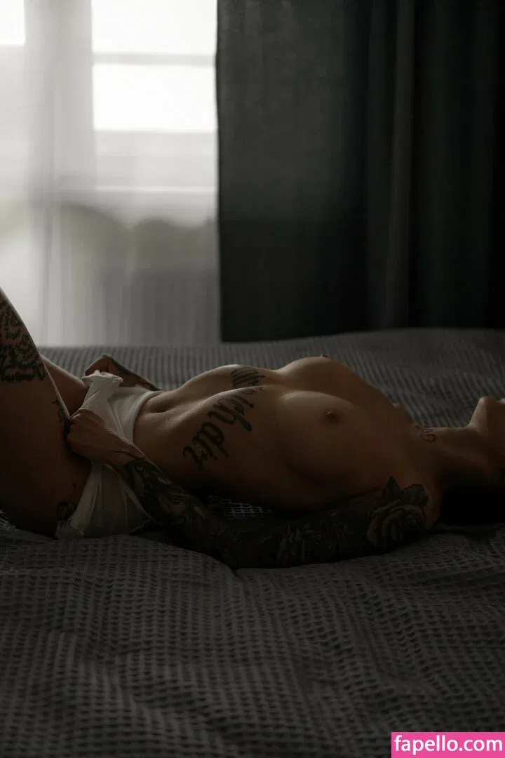 Luuly Onlyfans Photo Gallery 