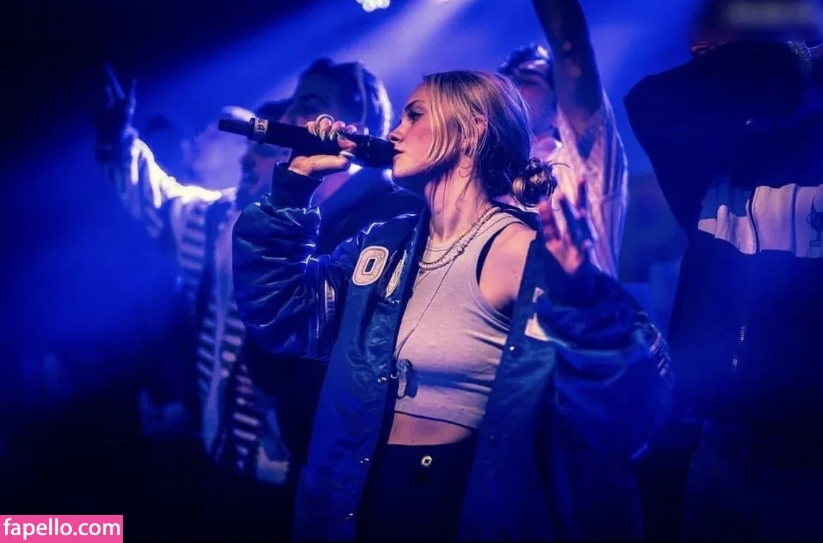 Paula Hartmann Onlyfans Photo Gallery 