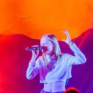 Paula Hartmann Onlyfans Photo Gallery 