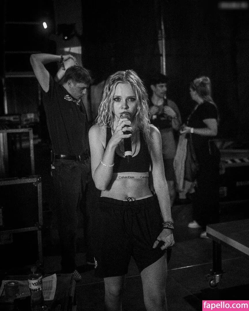 Paula Hartmann Onlyfans Photo Gallery 