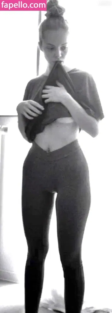 Paula Hartmann Onlyfans Photo Gallery 