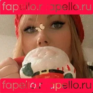 curvyweirdgirl Onlyfans Photo Gallery 