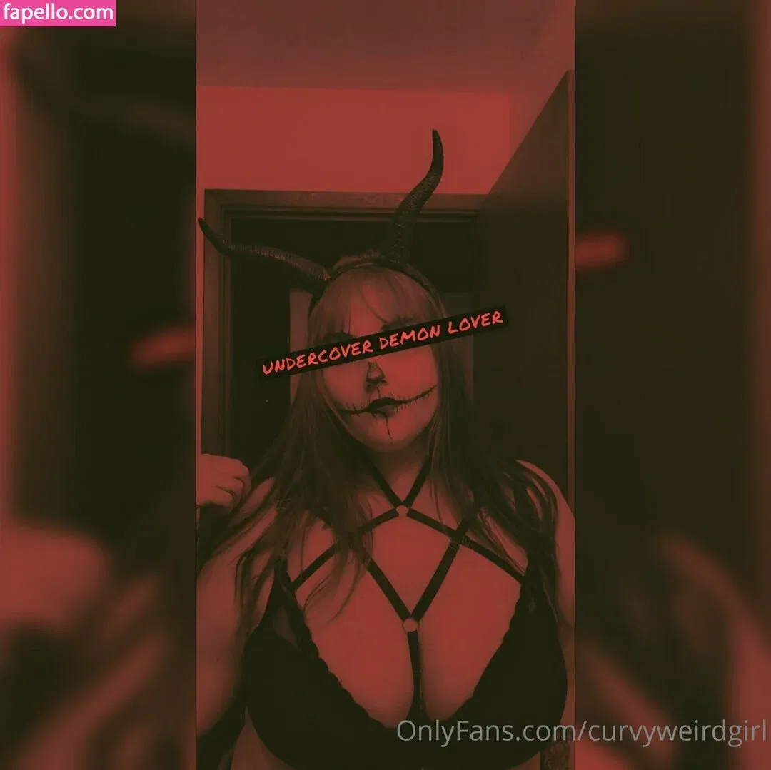 curvyweirdgirl Onlyfans Photo Gallery 