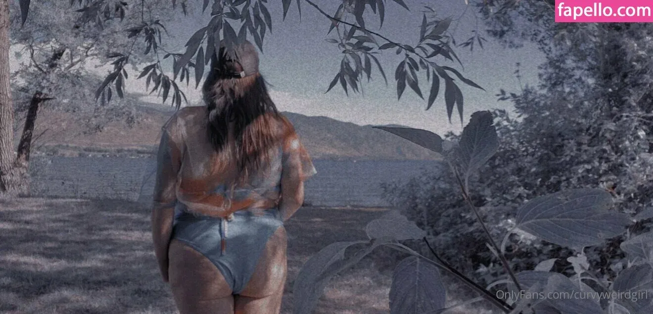 curvyweirdgirl Onlyfans Photo Gallery 