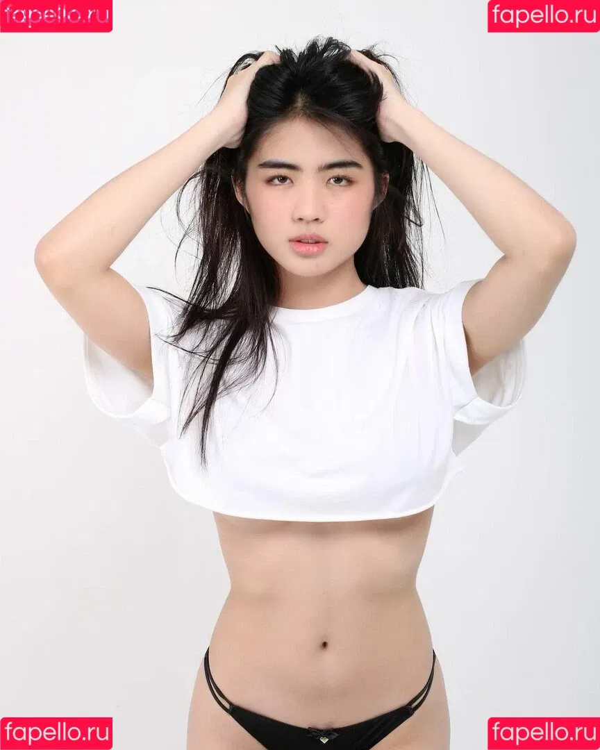 Azi Acosta Onlyfans Photo Gallery 