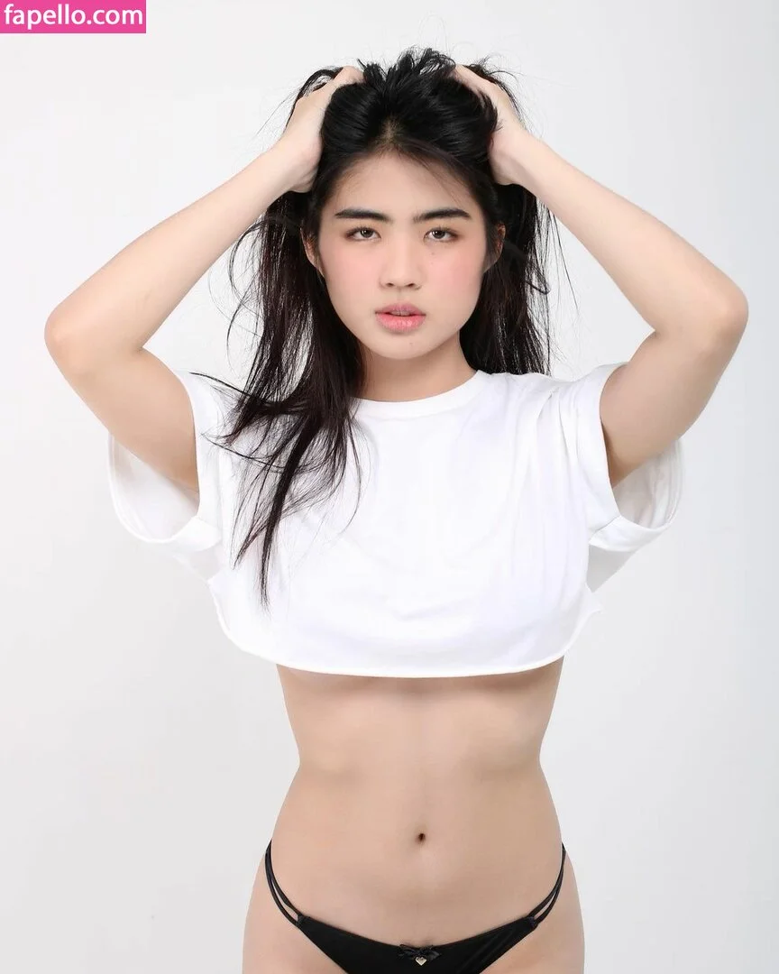 Azi Acosta Onlyfans Photo Gallery 