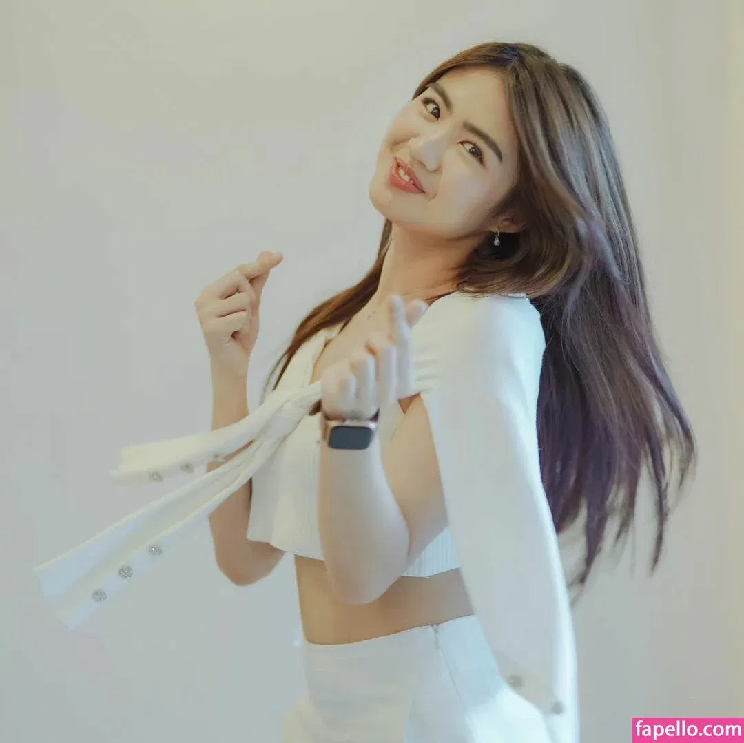 Azi Acosta Onlyfans Photo Gallery 