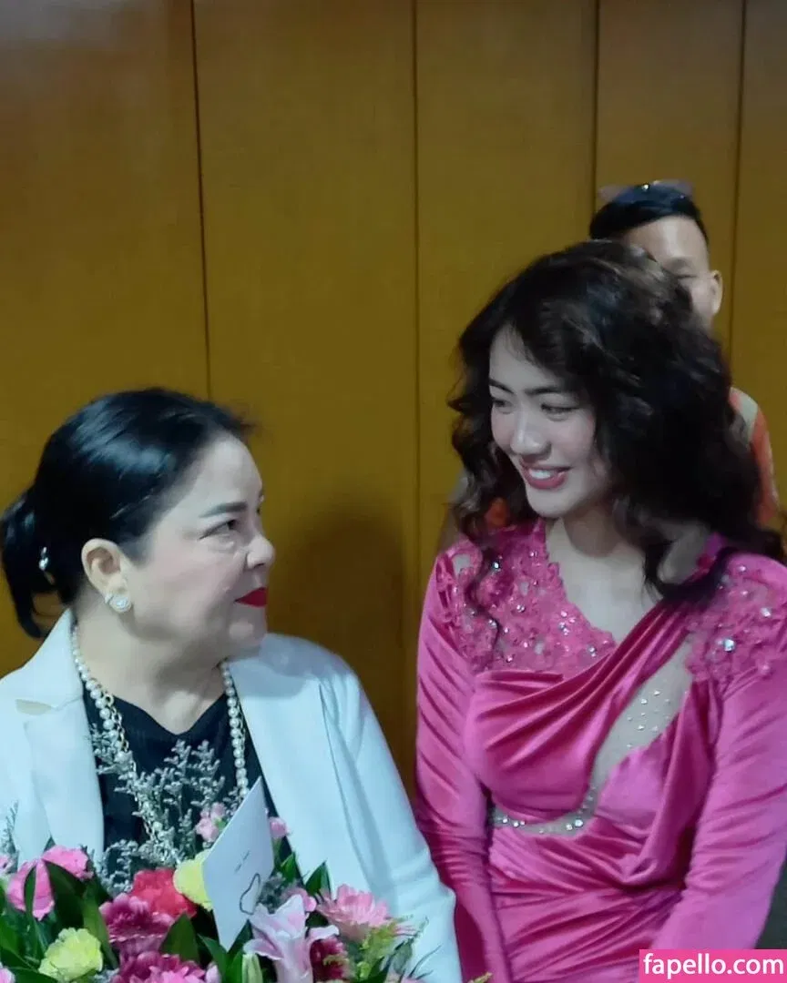 Azi Acosta Onlyfans Photo Gallery 