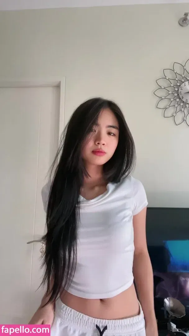 Azi Acosta Onlyfans Photo Gallery 