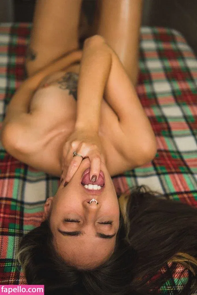 Eloane Messer Onlyfans Photo Gallery 