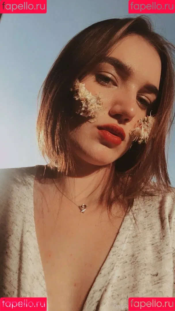 bella_sun_ Onlyfans Photo Gallery 