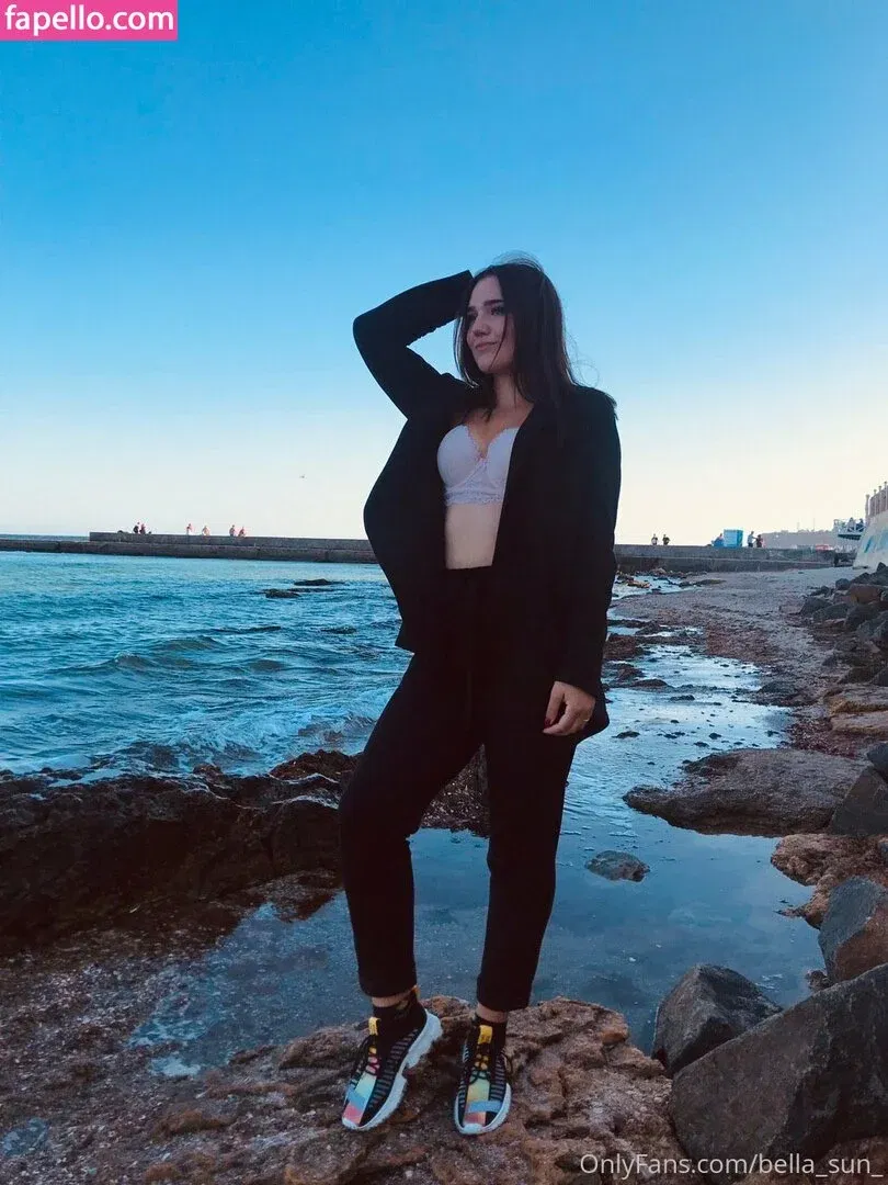 bella_sun_ Onlyfans Photo Gallery 