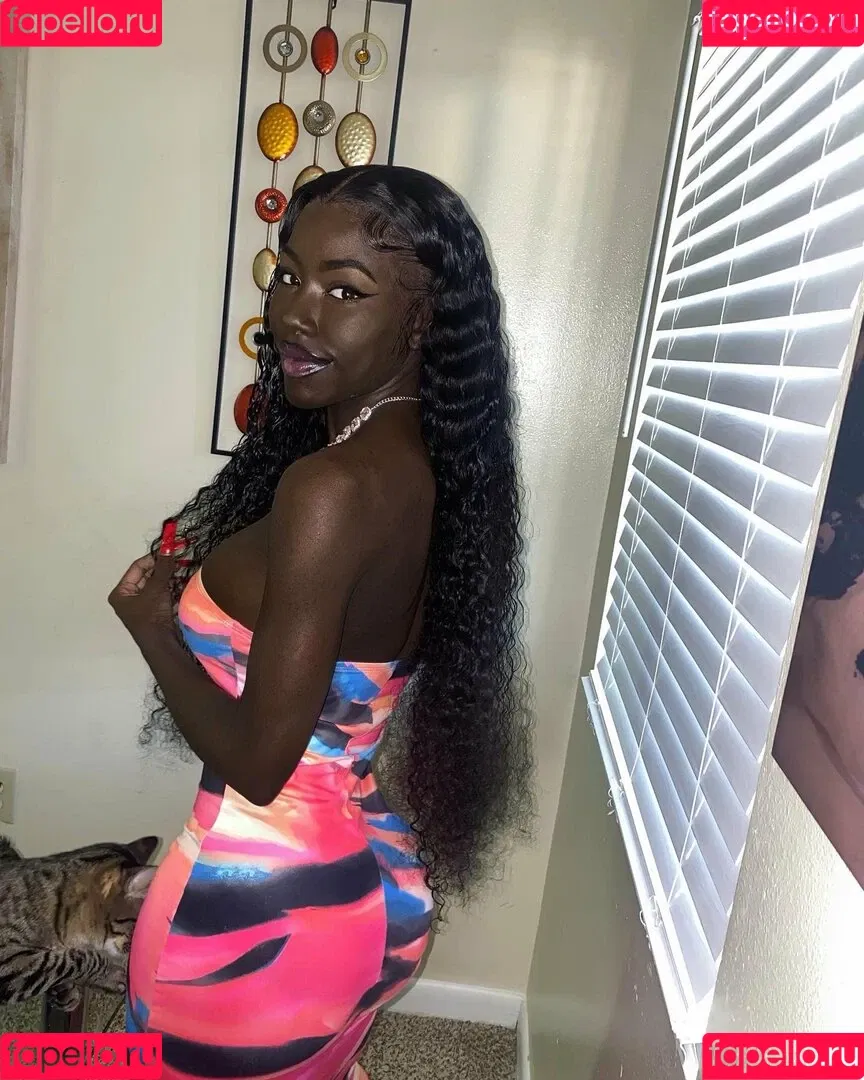 Lazelle Doll Onlyfans Photo Gallery 