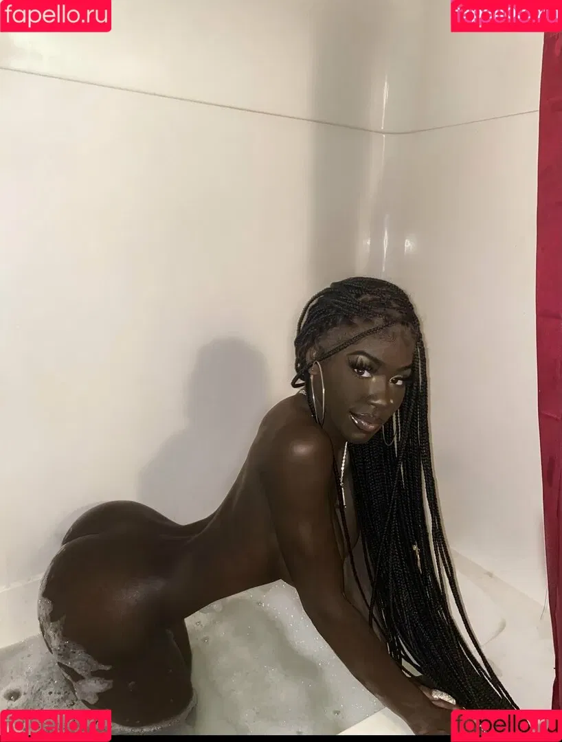 Lazelle Doll Onlyfans Photo Gallery 