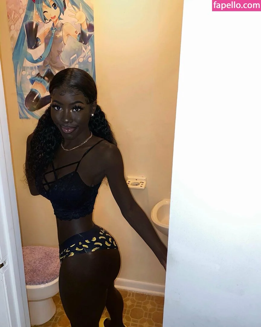 Lazelle Doll Onlyfans Photo Gallery 