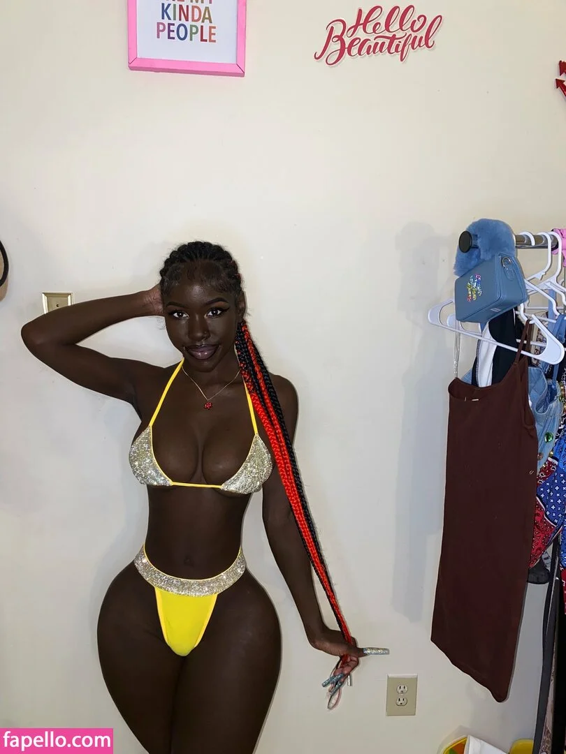 Lazelle Doll Onlyfans Photo Gallery 