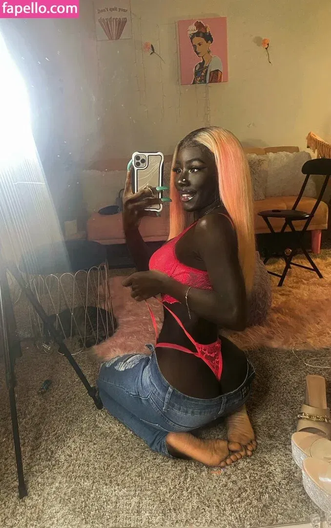 Lazelle Doll Onlyfans Photo Gallery 