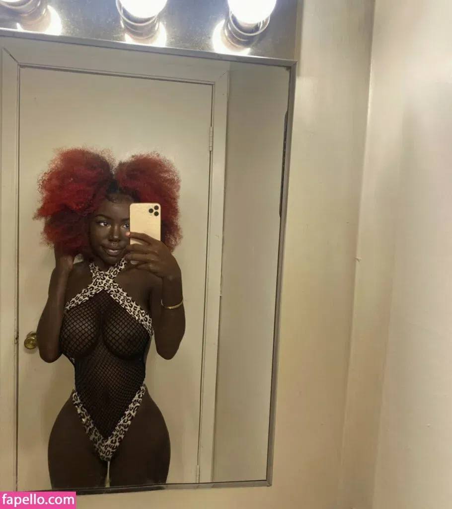 Lazelle Doll Onlyfans Photo Gallery 