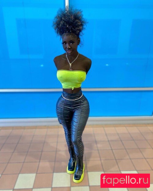 Lazelle Doll Nude Onlyfans Photo 45