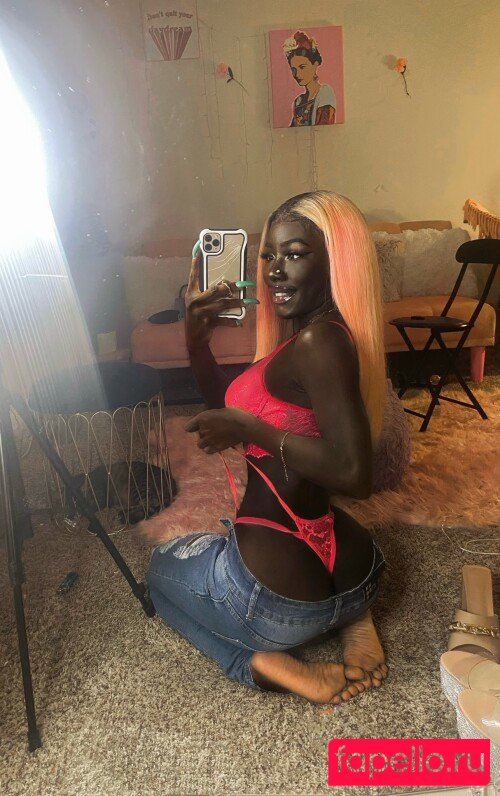 Lazelle Doll Nude Onlyfans Photo 40