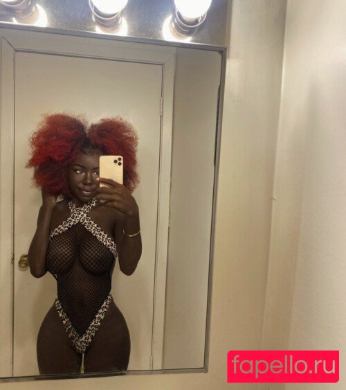 Lazelle Doll Nude Onlyfans Photo 15