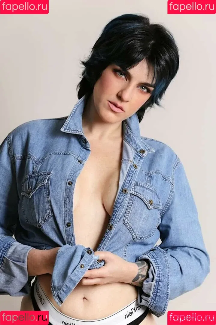 Sary Nekuro Onlyfans Photo Gallery 