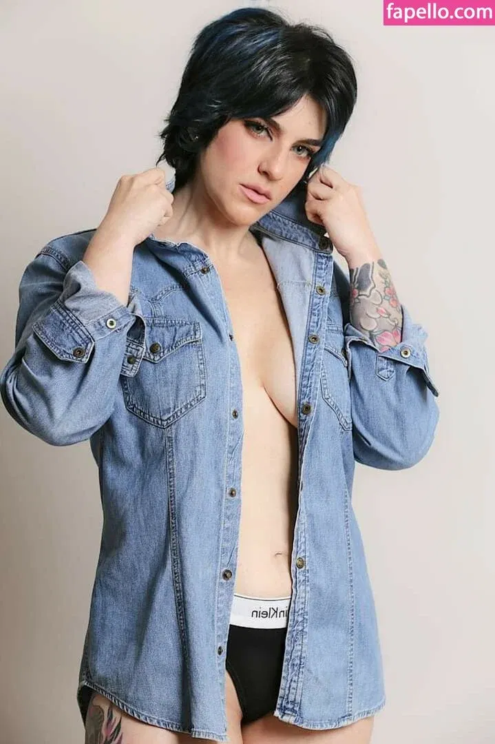 Sary Nekuro Onlyfans Photo Gallery 