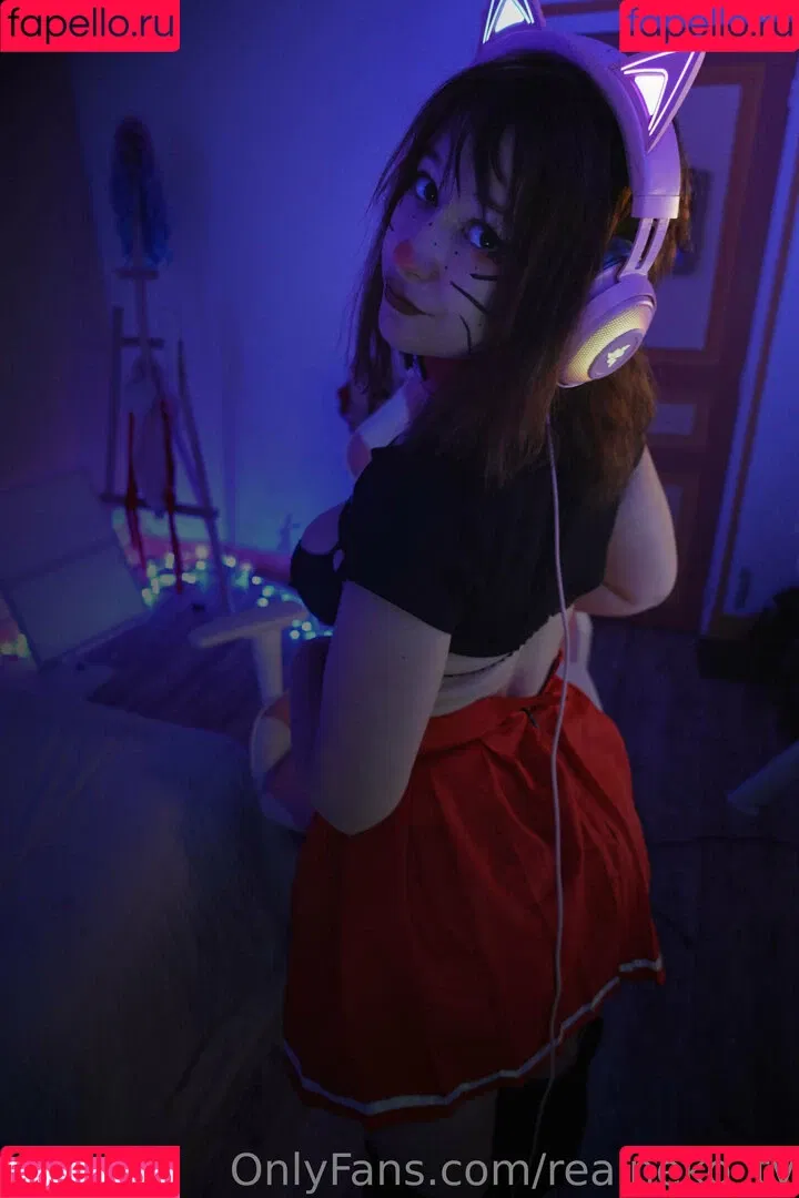 realneko_tv Onlyfans Photo Gallery 