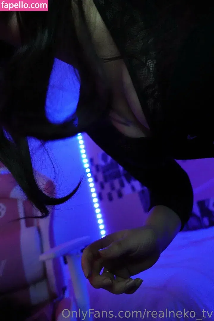 realneko_tv Onlyfans Photo Gallery 