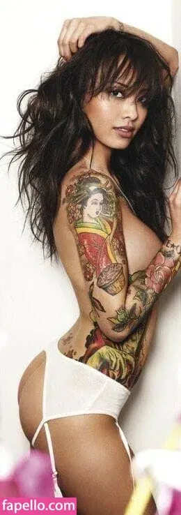 Levy Tran Onlyfans Photo Gallery 