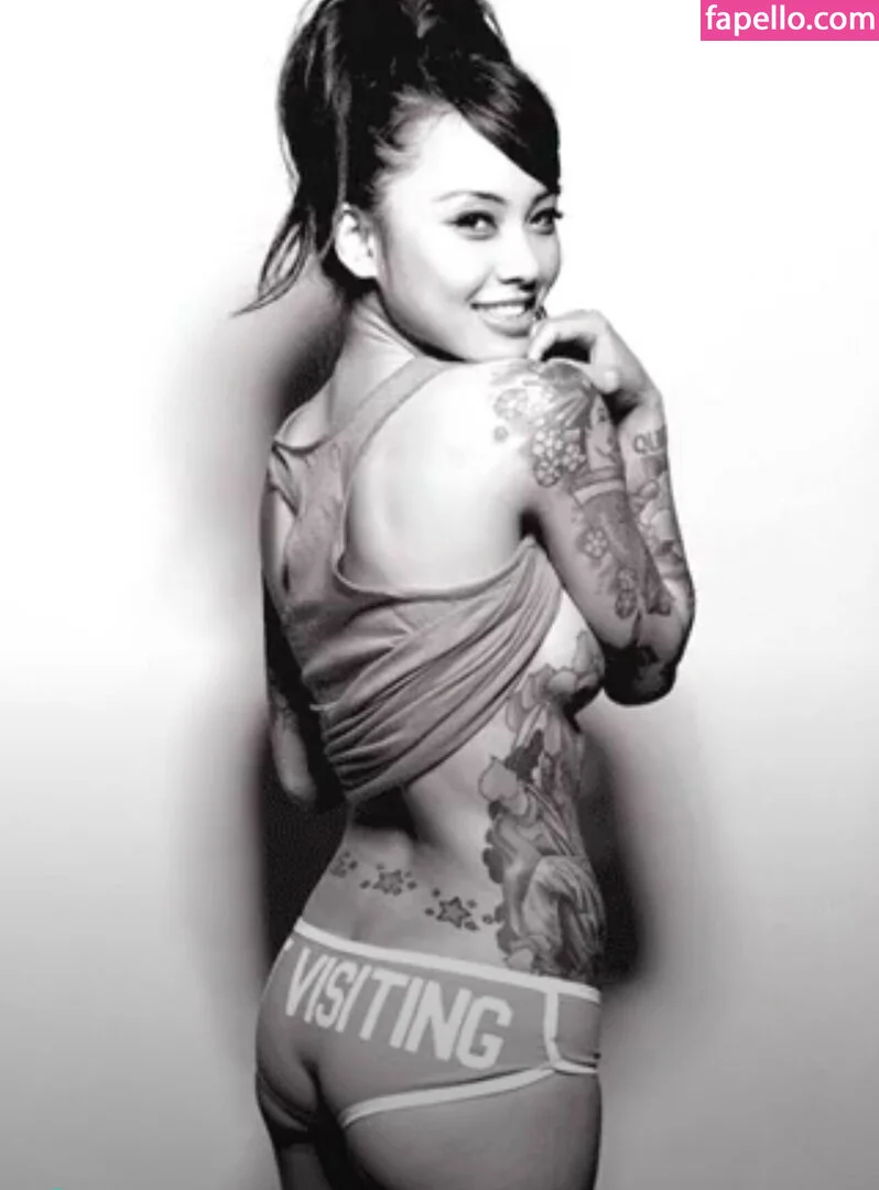 Levy Tran Onlyfans Photo Gallery 