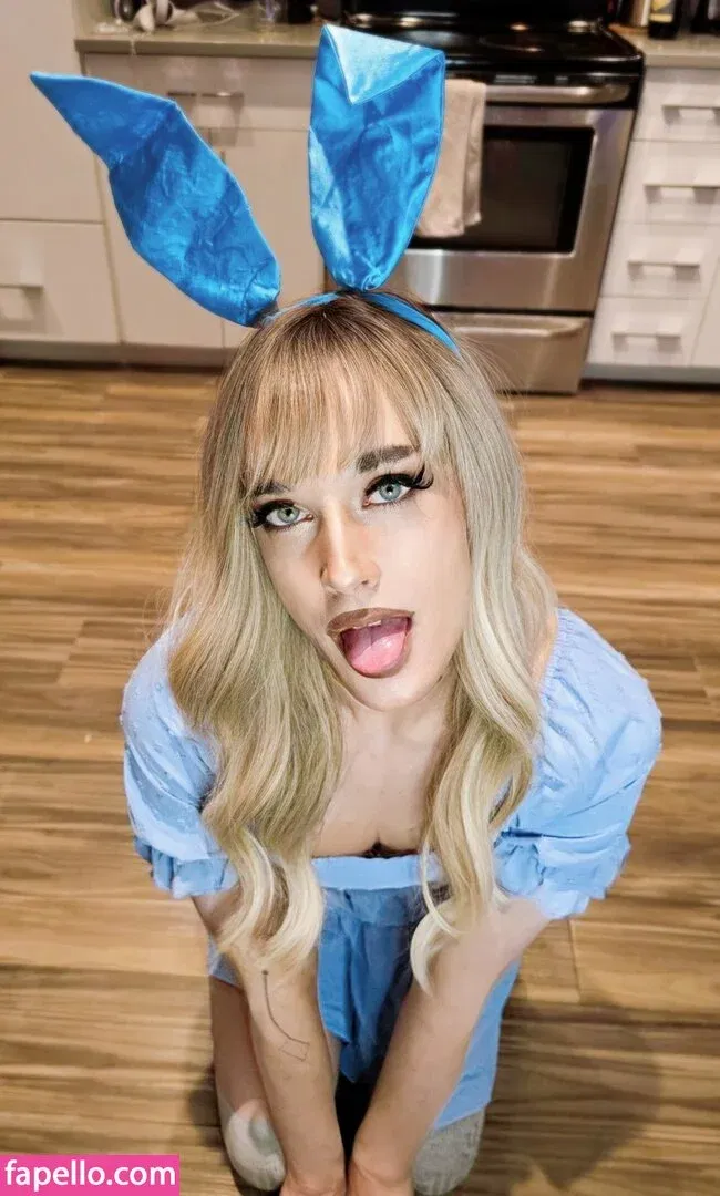 xoaugustharper Onlyfans Photo Gallery 