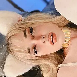 xoaugustharper Onlyfans Photo Gallery 