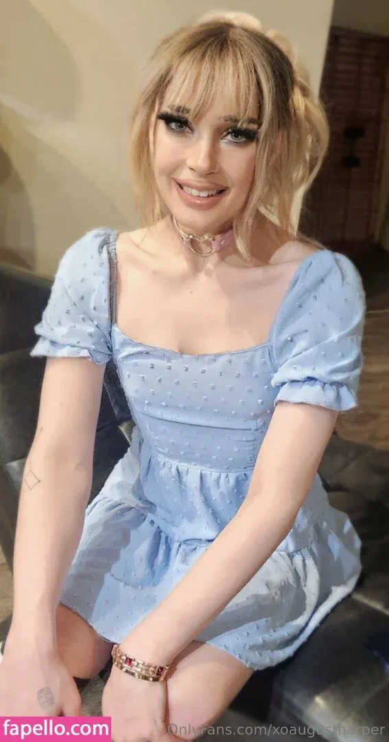 xoaugustharper Onlyfans Photo Gallery 