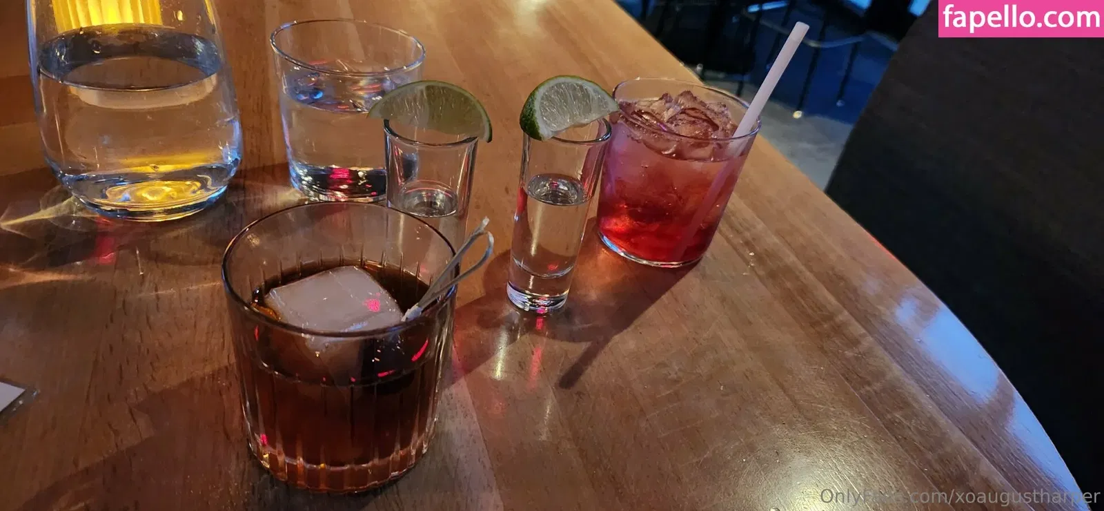 xoaugustharper Onlyfans Photo Gallery 