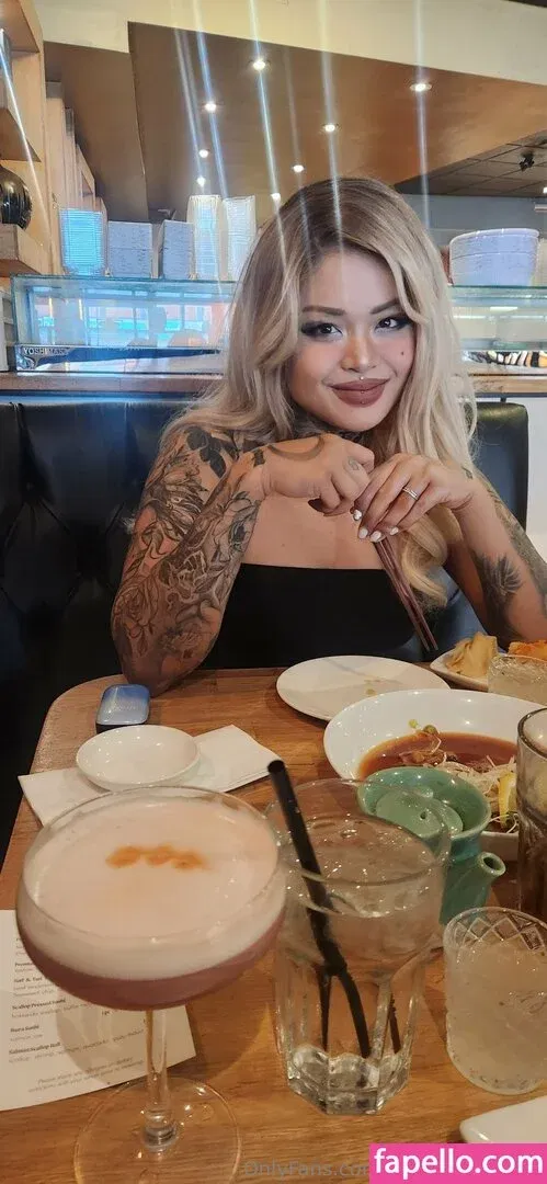 xoaugustharper Onlyfans Photo Gallery 