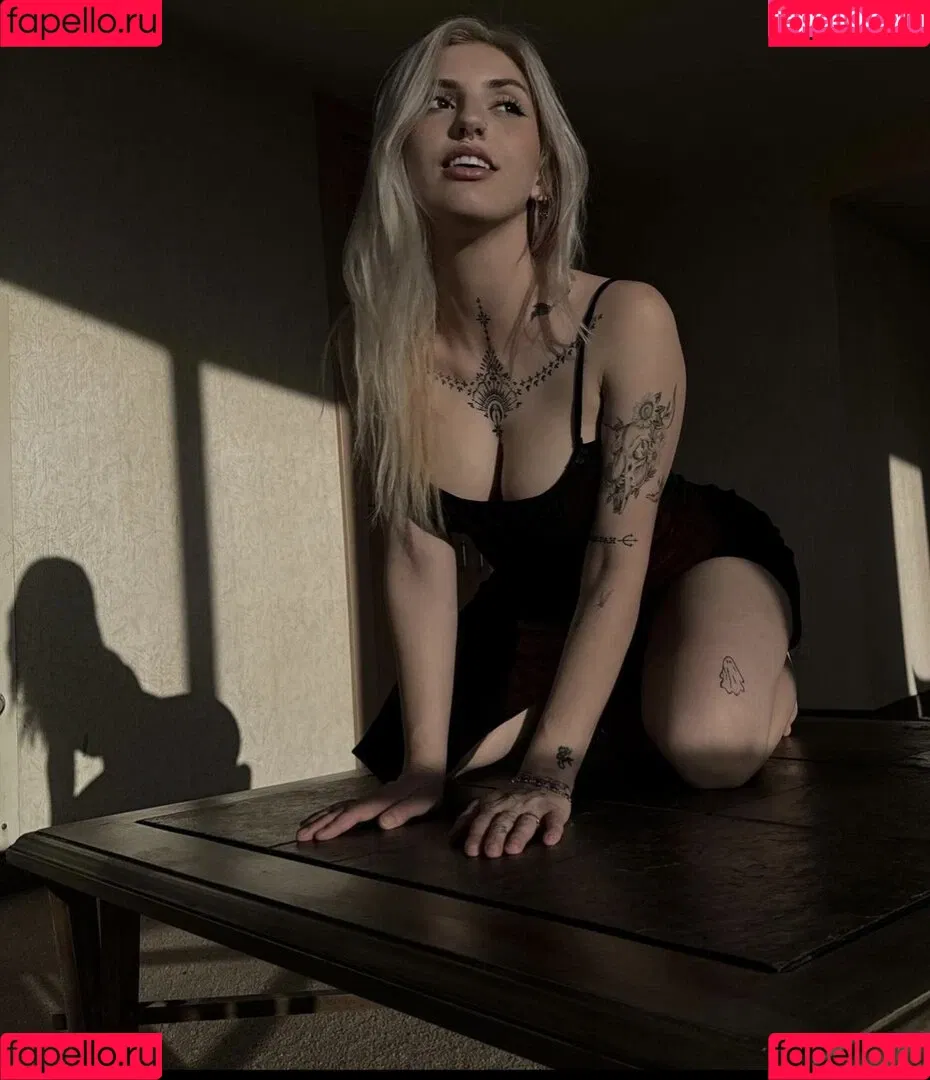 Nurse Fawne Onlyfans Photo Gallery 