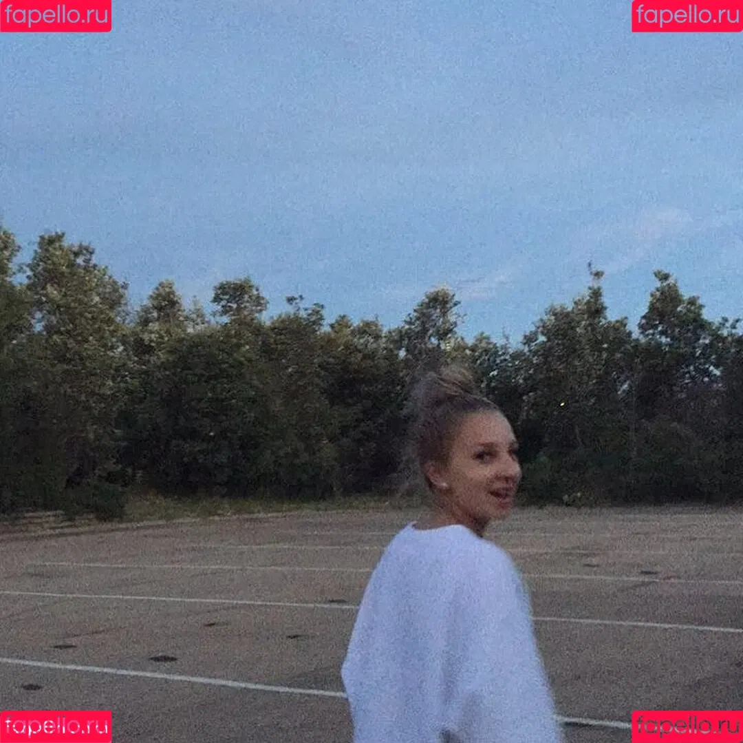 Katie Delaine Onlyfans Photo Gallery 