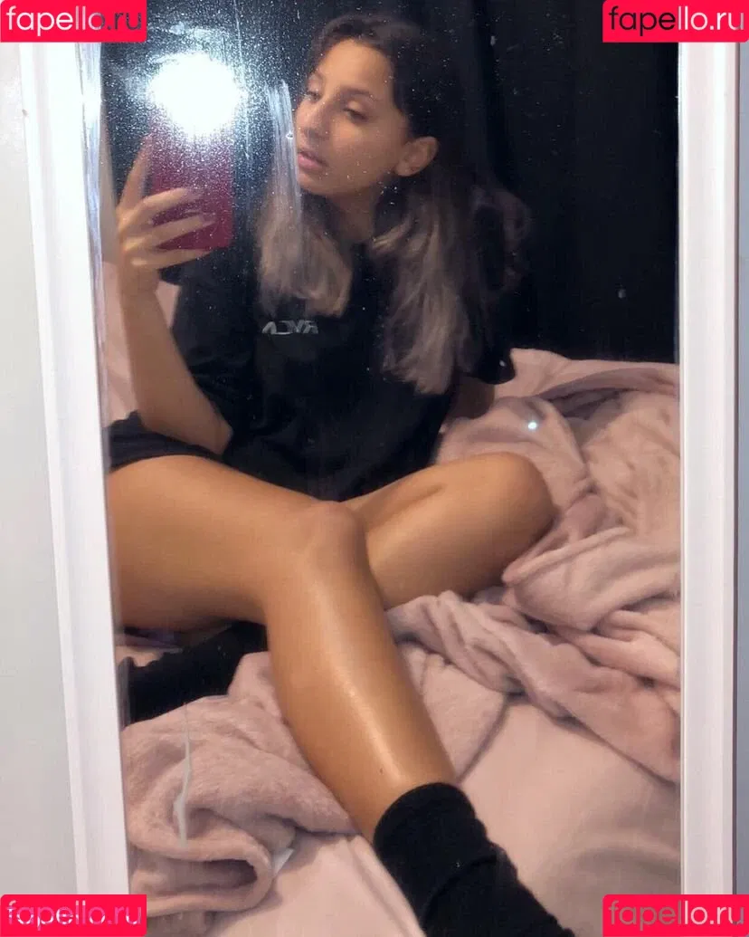 Katie Delaine Onlyfans Photo Gallery 