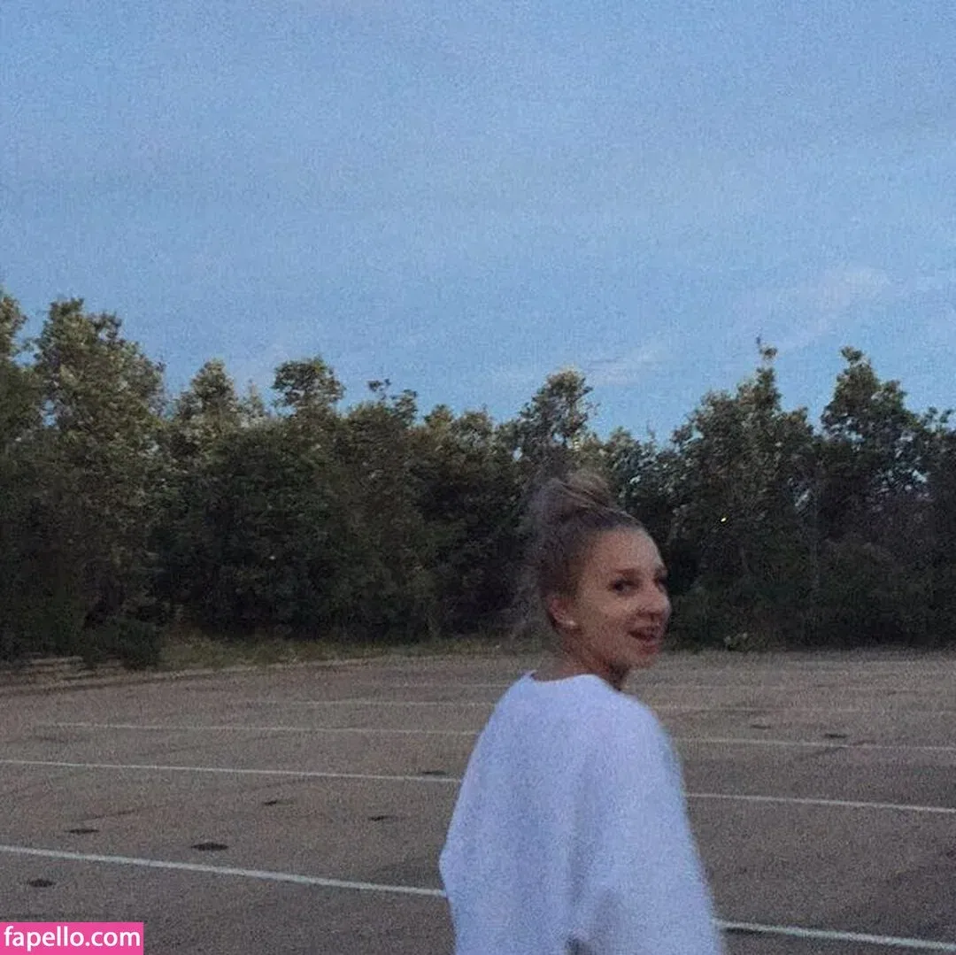 Katie Delaine Onlyfans Photo Gallery 