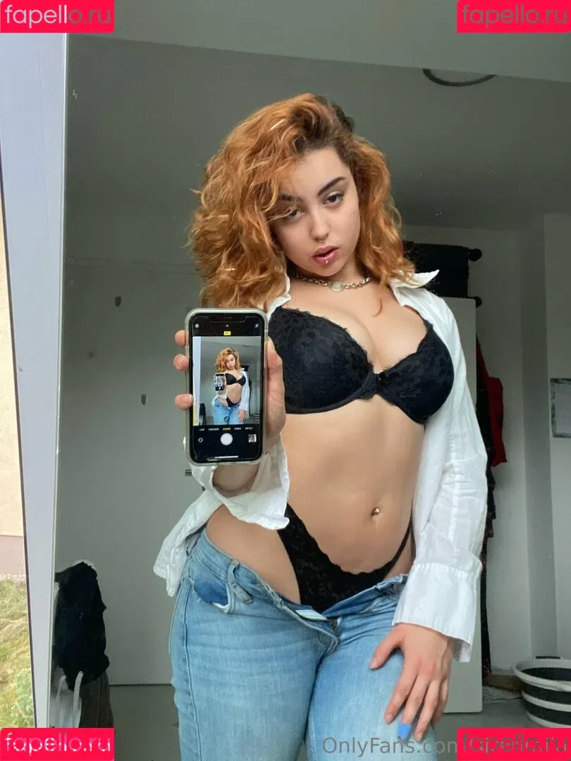 ucanthandlemia2.0 Onlyfans Photo Gallery 