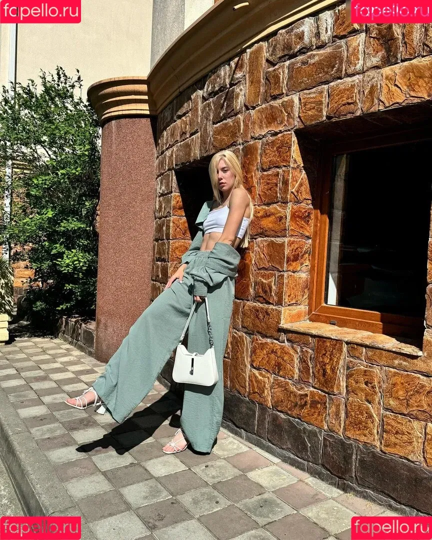 Polina Parfenenko Onlyfans Photo Gallery 