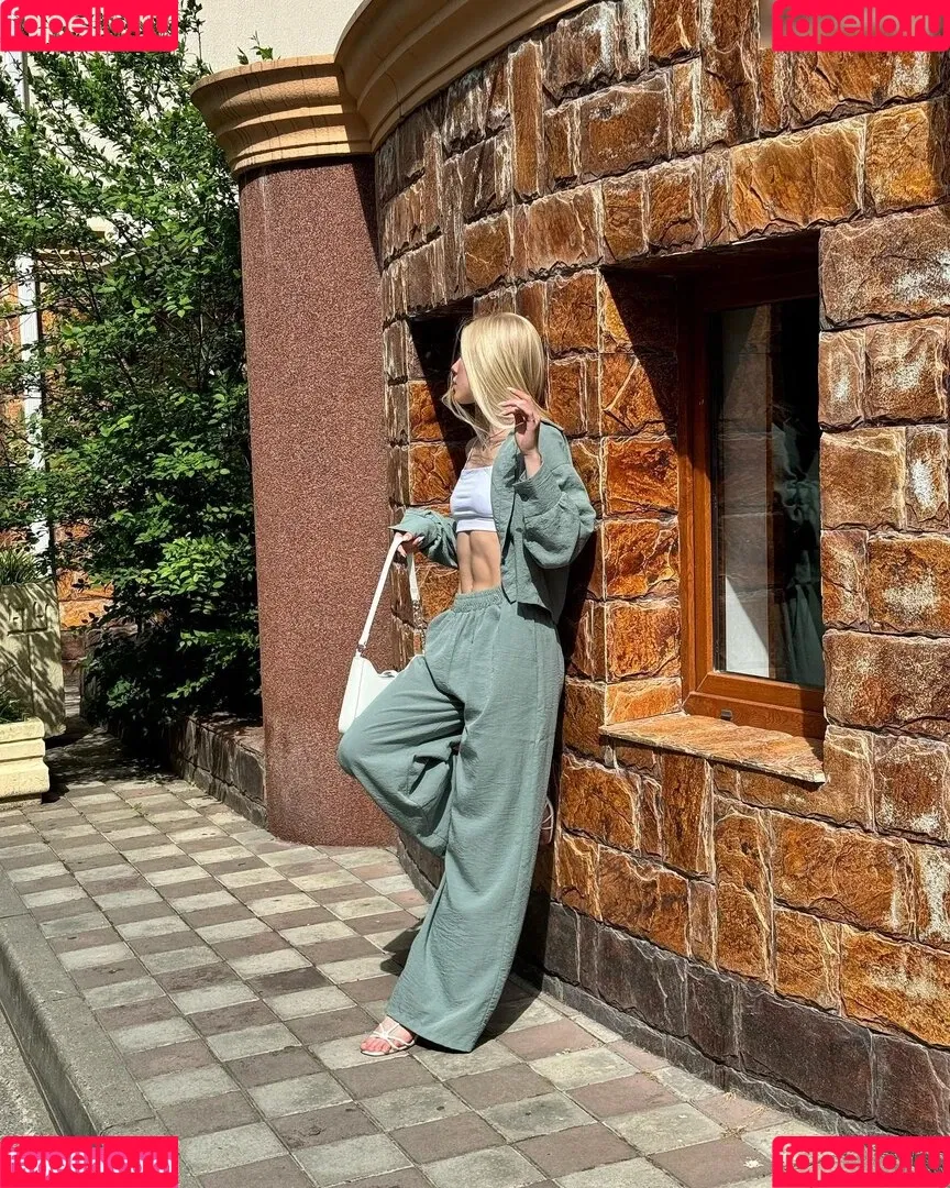 Polina Parfenenko Onlyfans Photo Gallery 